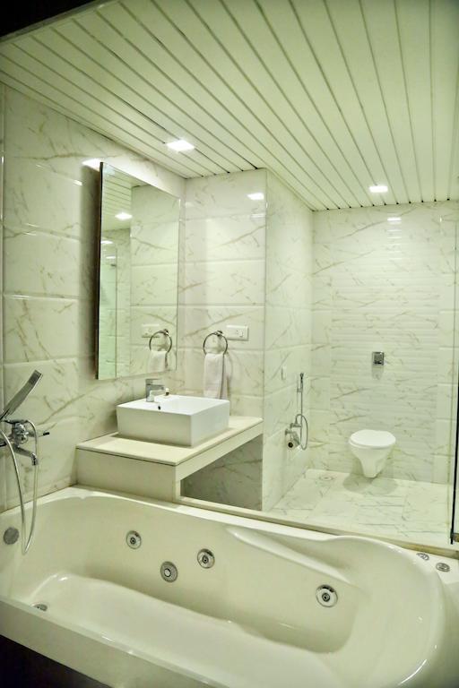 Pluz Resort Silvassa Room photo
