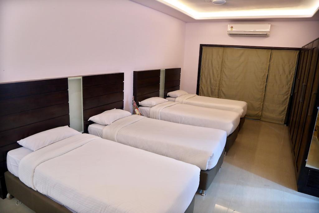 Pluz Resort Silvassa Room photo