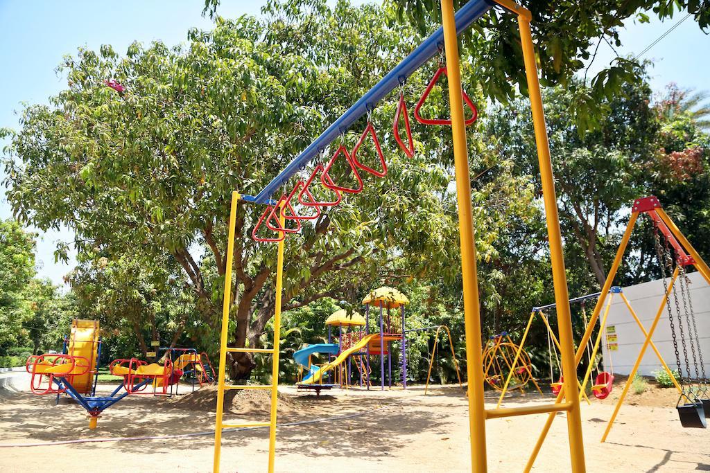 Pluz Resort Silvassa Exterior photo